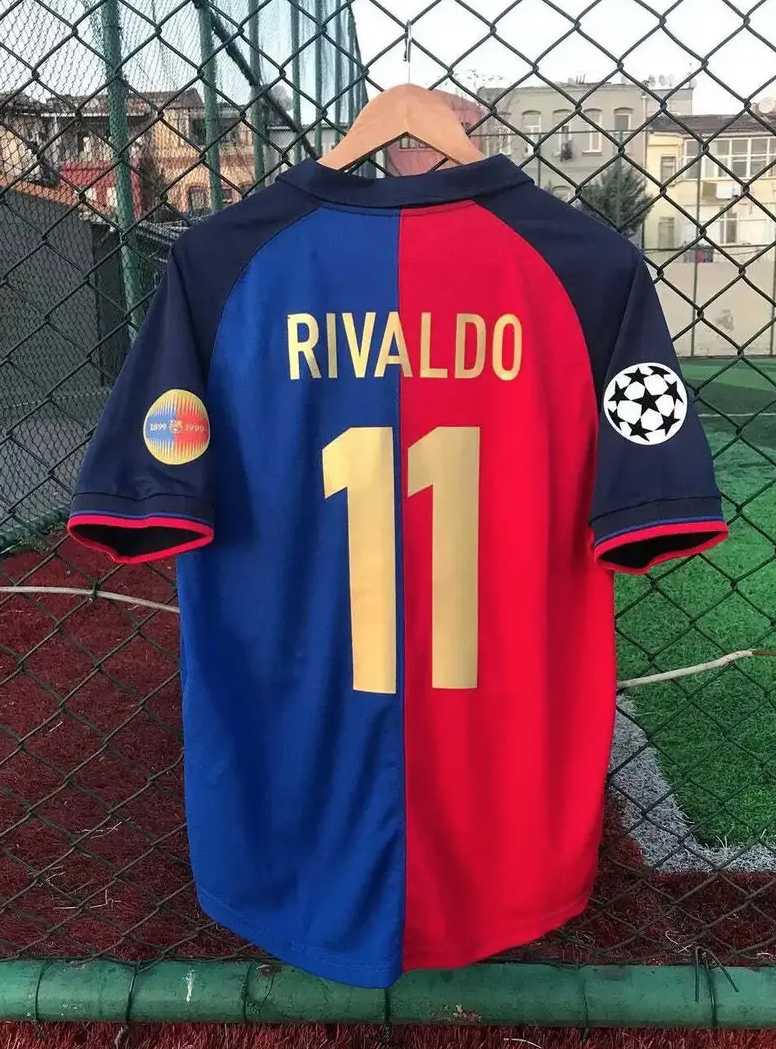 1999: Rivaldo, Le Virtuose Brésilien Récompensé par le Ballon d'Or, Technique, Talent et Persévérance au Sommet du Football